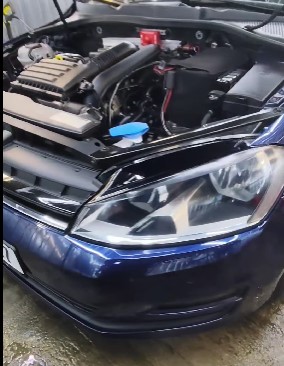 Golf VI – polerowanie reflektorów